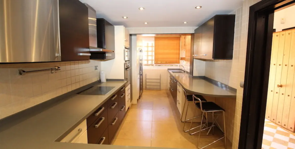 Sale of semi-detached house in Marbella (district The Golden Mile) 2