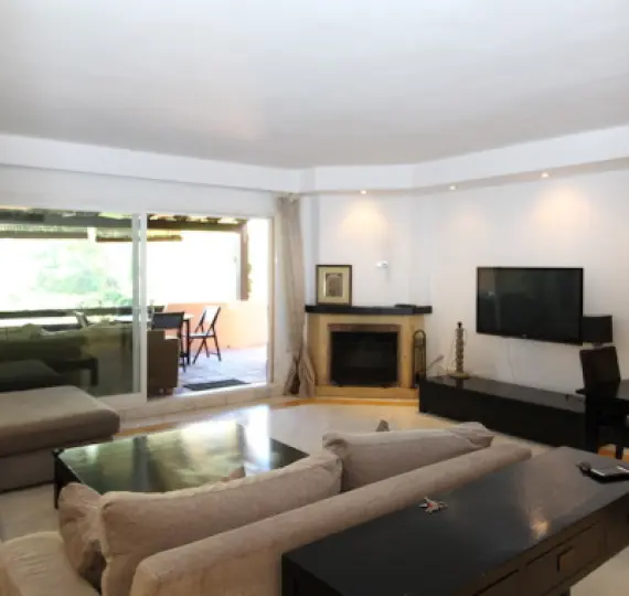 Semi-detached house R4507027