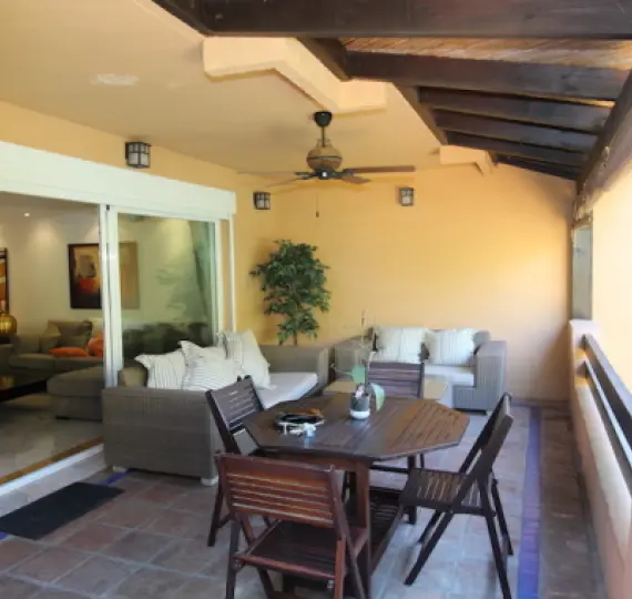 Semi-detached house R4507027