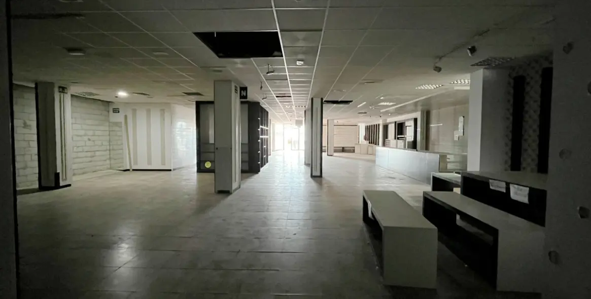 Продажа магазина в Estepona 7