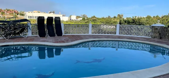 Venta de villa independiente en Cancelada 3