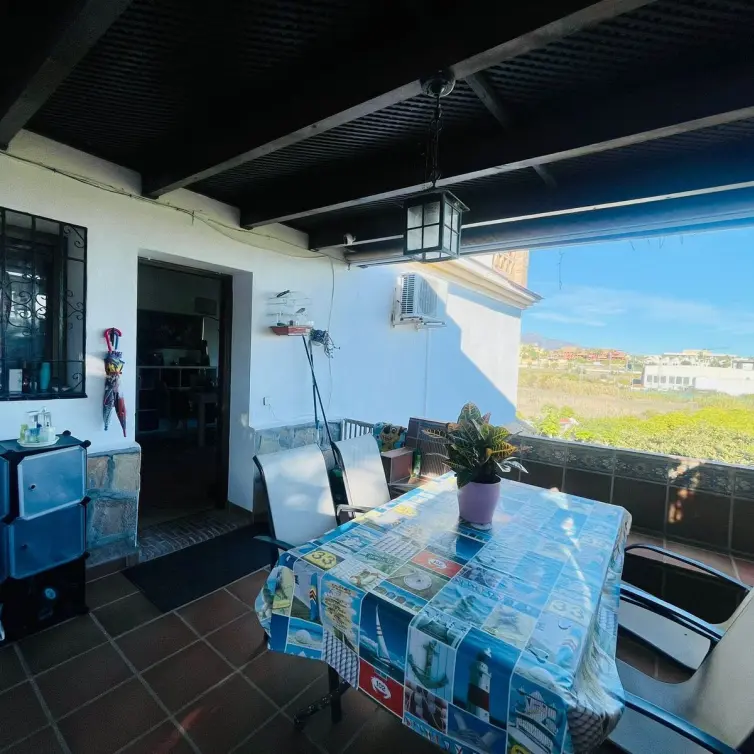 Sale of detached villa in Cancelada