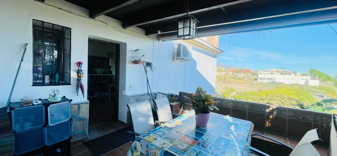 Sale of detached villa in Cancelada 4