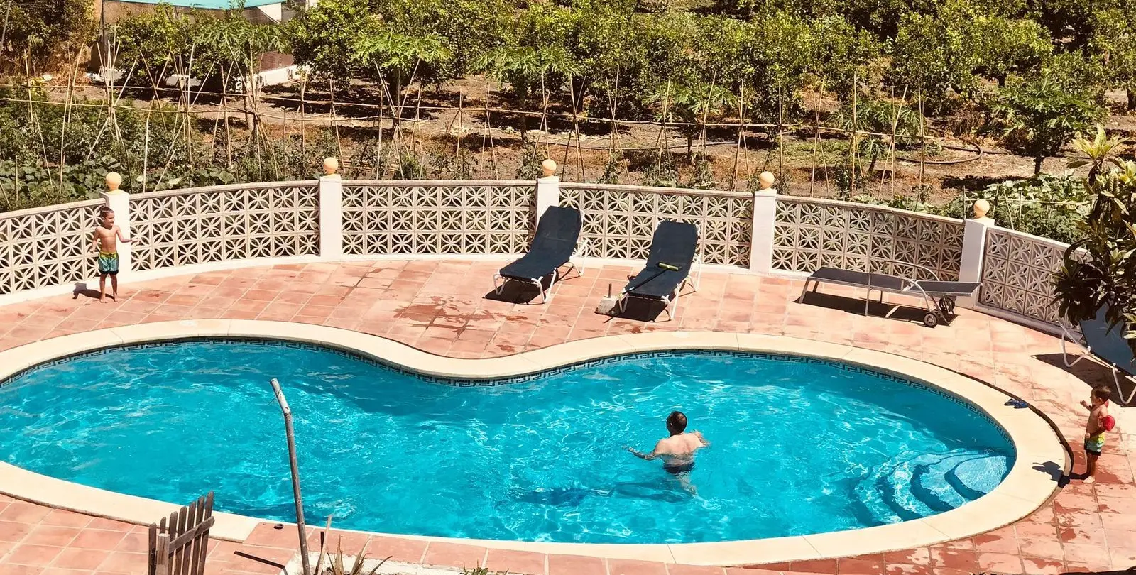Sale of detached villa in Cancelada 27