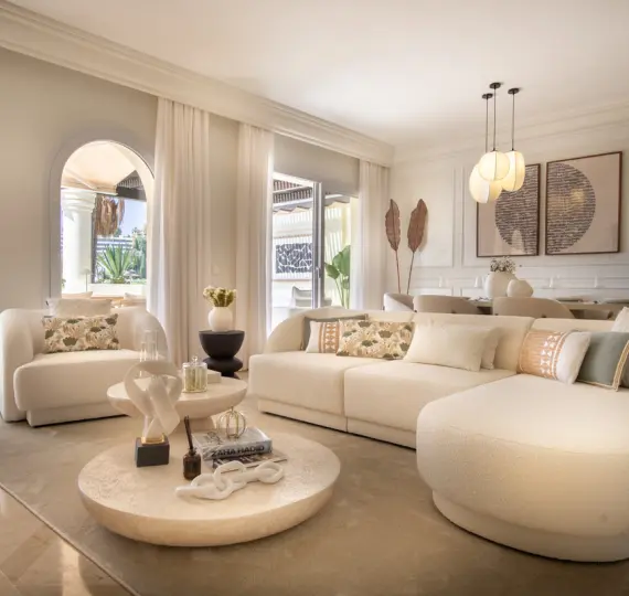 Продажа двухуровневого пентхауса в Nueva Andalucía