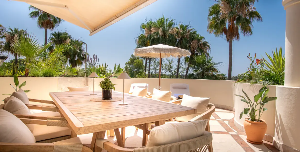 Venta de ático dúplex en Nueva Andalucía 2