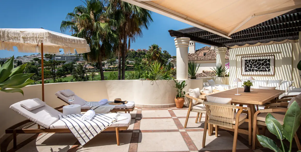 Sale of penthouse duplex in Nueva Andalucía 3