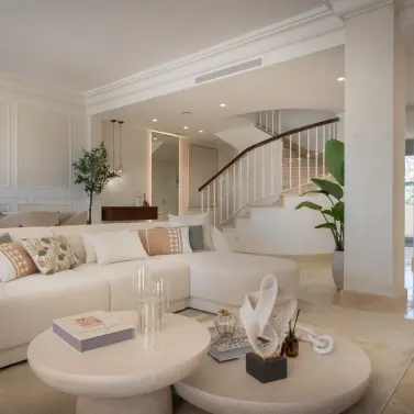 Sale of penthouse duplex in Nueva Andalucía