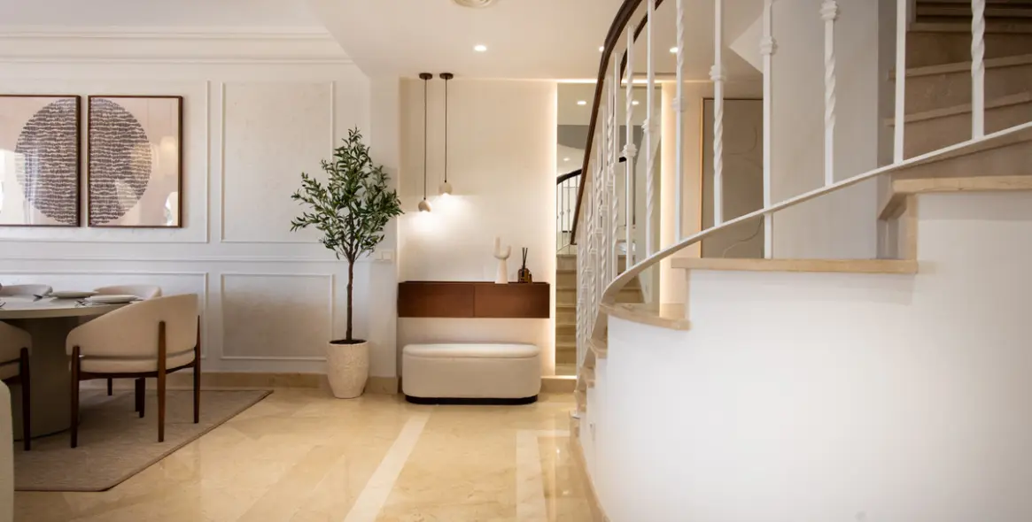 Sale of penthouse duplex in Nueva Andalucía 16