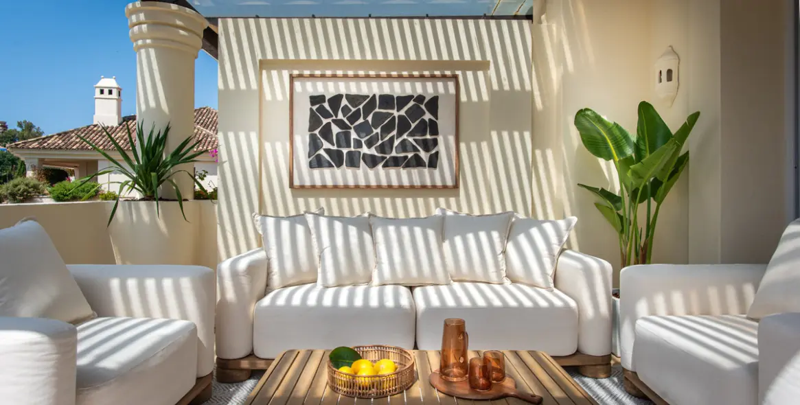 Sale of penthouse duplex in Nueva Andalucía 18