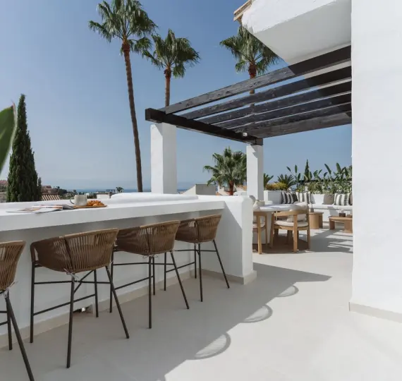 Продажа двухуровневого пентхауса в Nueva Andalucía