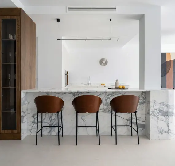 Продажа двухуровневого пентхауса в Nueva Andalucía