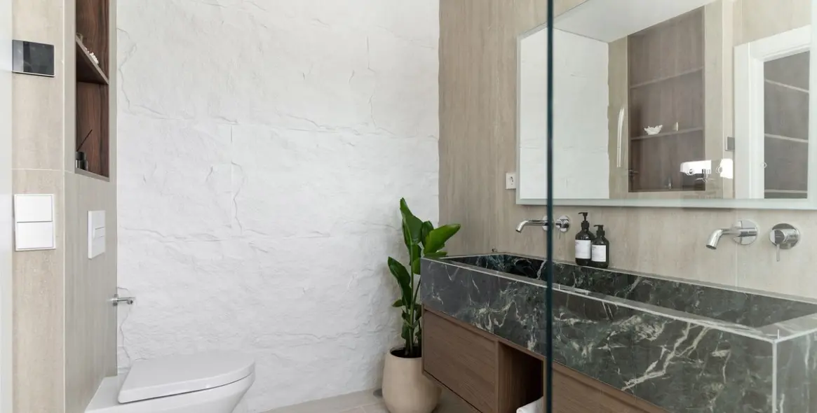 Продажа двухуровневого пентхауса в Nueva Andalucía 19