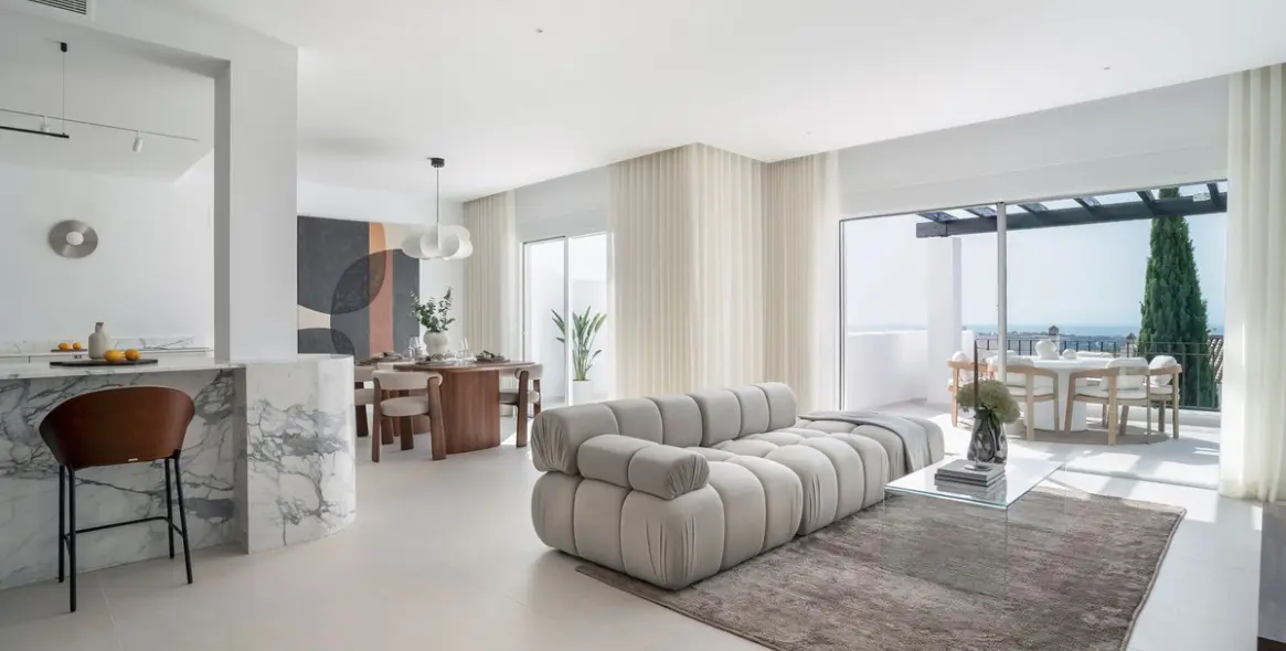 Sale of penthouse duplex in Nueva Andalucía 4