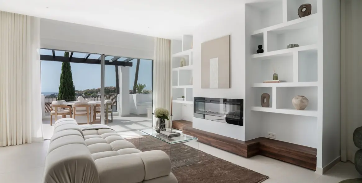 Sale of penthouse duplex in Nueva Andalucía 6