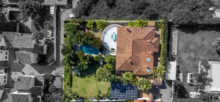 Продажа  отдельно стоящей виллы в Marbella 2