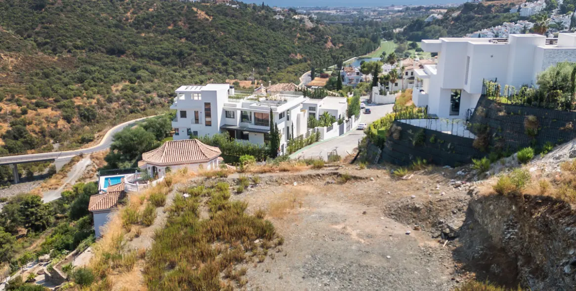 Sale of residential plot in Benahavís (district Benahavís) 2