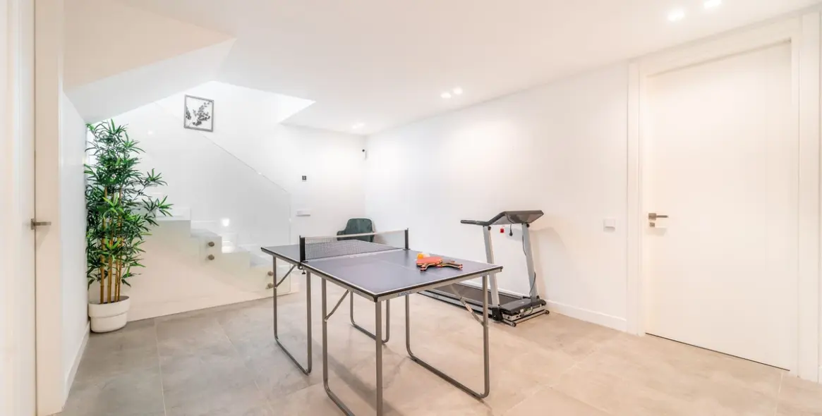 Продажа  отдельно стоящей виллы в Benalmadena Costa 18