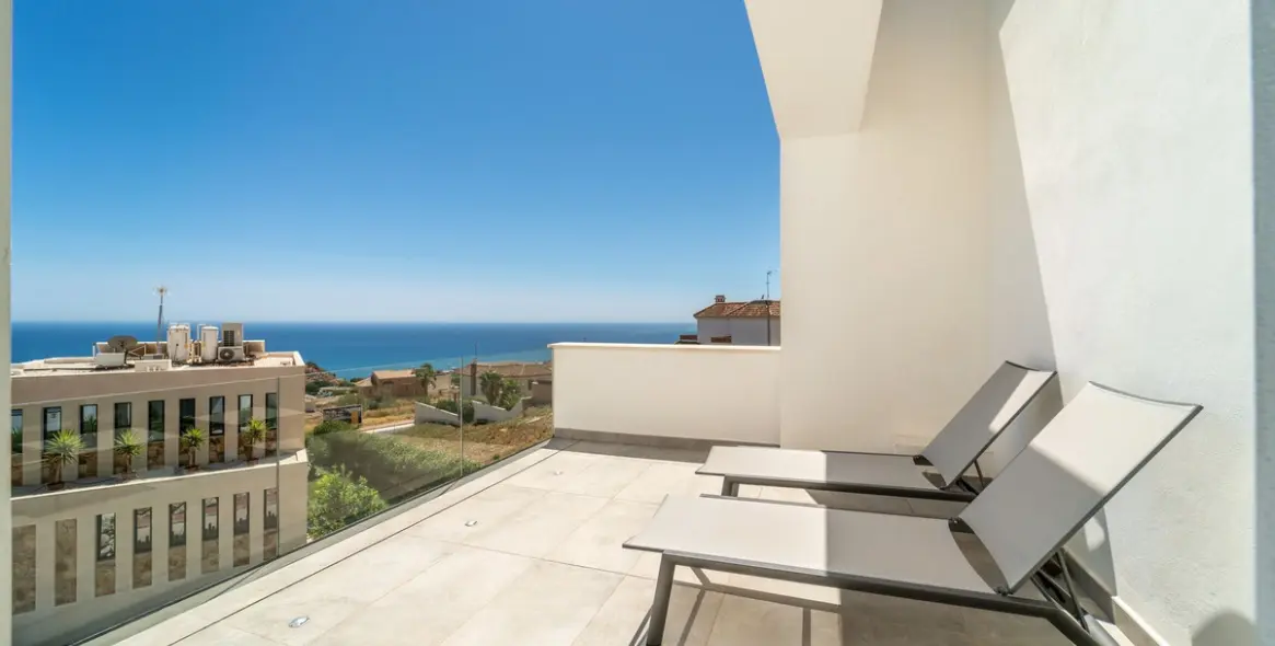 Продажа  отдельно стоящей виллы в Benalmadena Costa 37