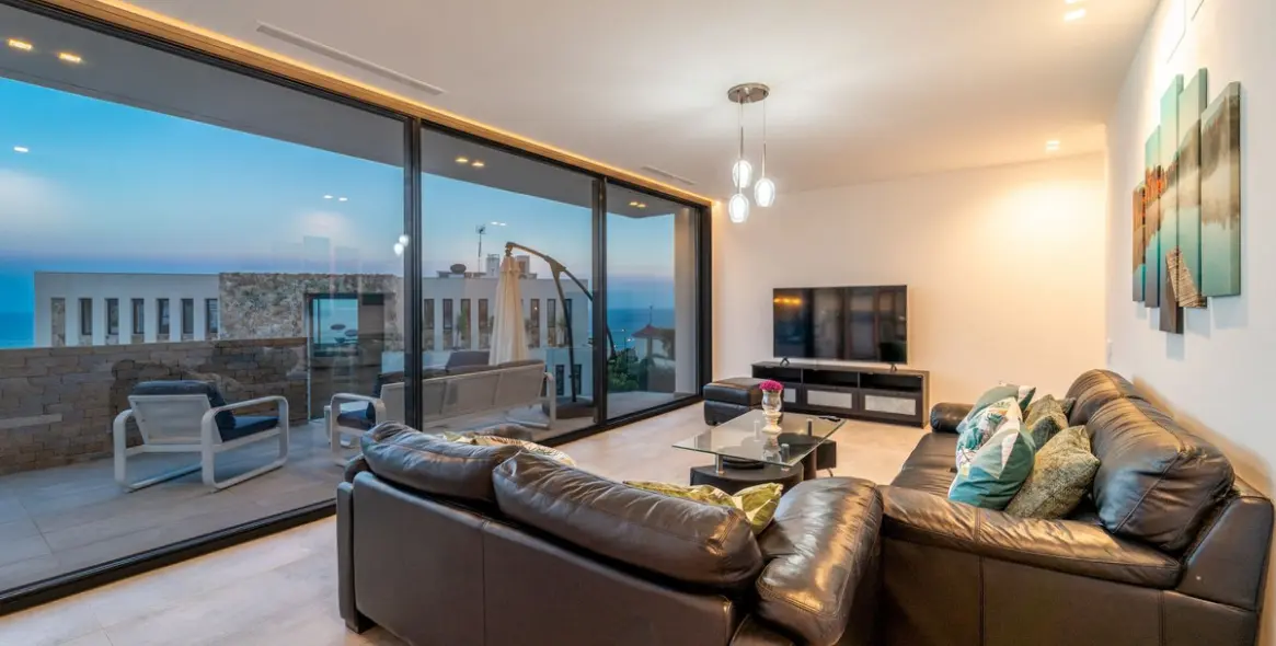 Продажа  отдельно стоящей виллы в Benalmadena Costa 41