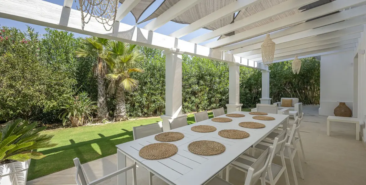 Venta de villa independiente en Sotogrande Costa 10