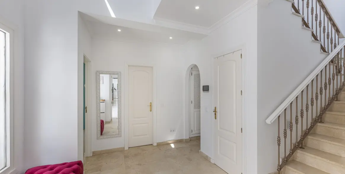 Venta de villa independiente en Sotogrande Costa 12