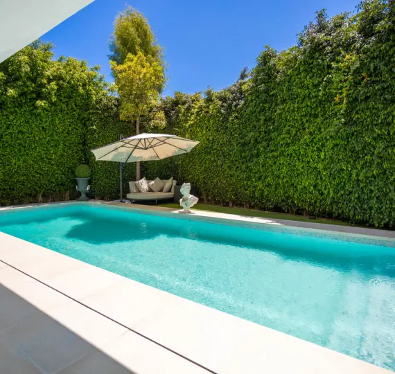 Venta de villa independiente en Estepona