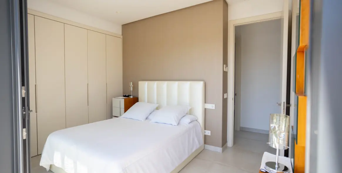 Продажа  отдельно стоящей виллы в Estepona 12