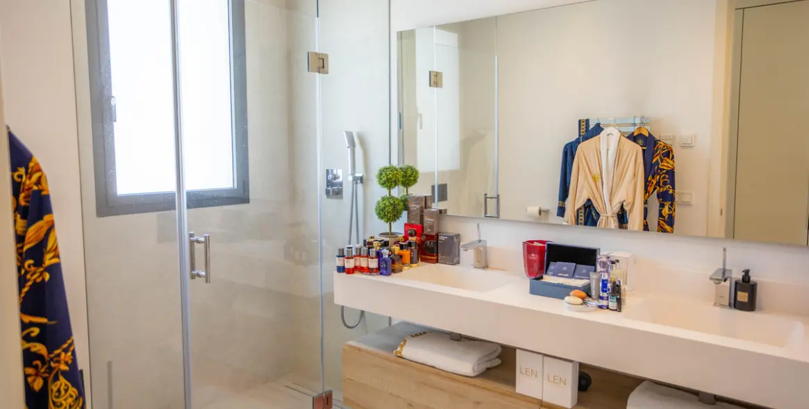 Продажа  отдельно стоящей виллы в Estepona 19