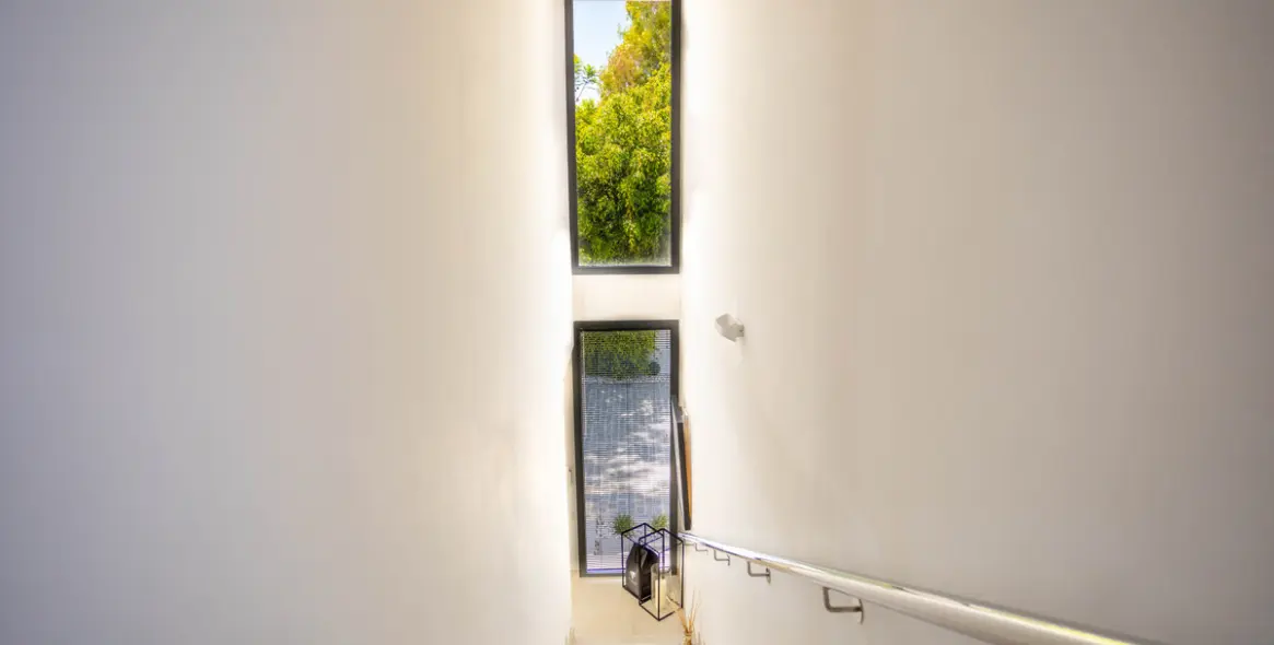 Продажа  отдельно стоящей виллы в Estepona 22