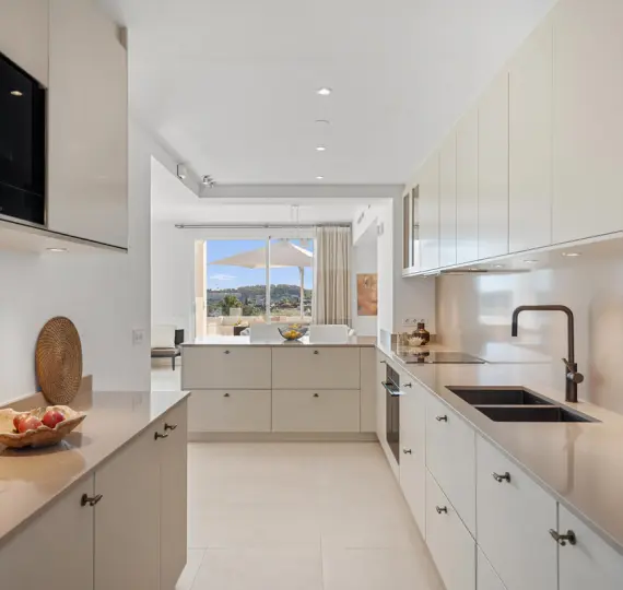 Продажа двухуровневого пентхауса в Nueva Andalucía