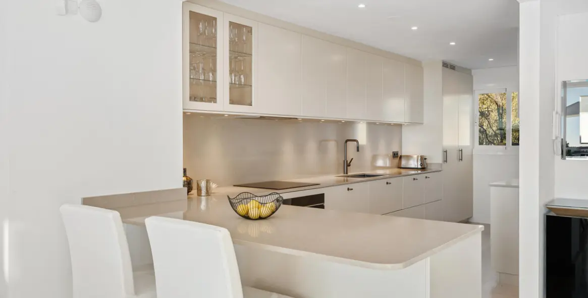 Продажа двухуровневого пентхауса в Nueva Andalucía 10