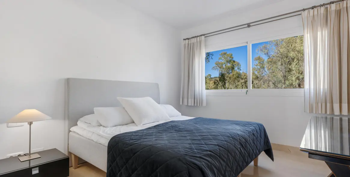 Продажа двухуровневого пентхауса в Nueva Andalucía 19