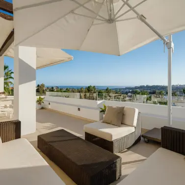 Venta de ático dúplex en Nueva Andalucía