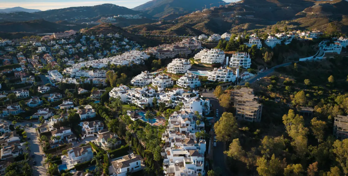 Venta de ático dúplex en Nueva Andalucía 32