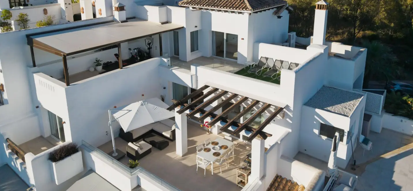 Sale of penthouse duplex in Nueva Andalucía 1