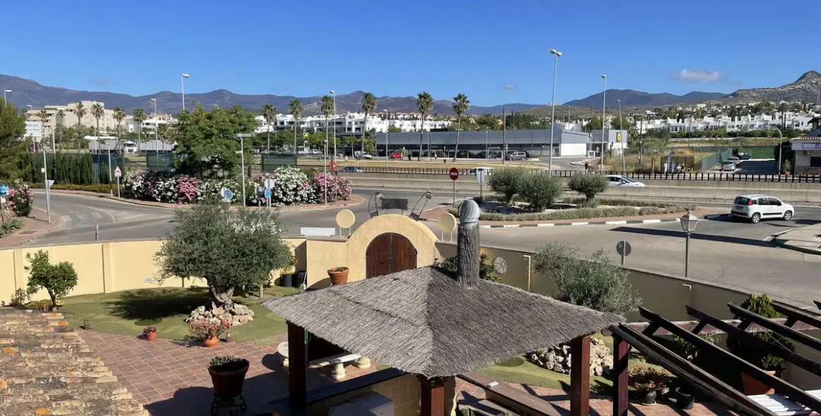 Продажа бара в El Paraiso 16