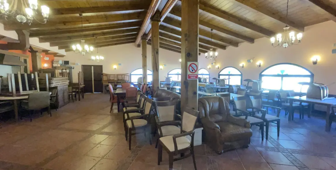 Sale of bar in El Paraiso 5