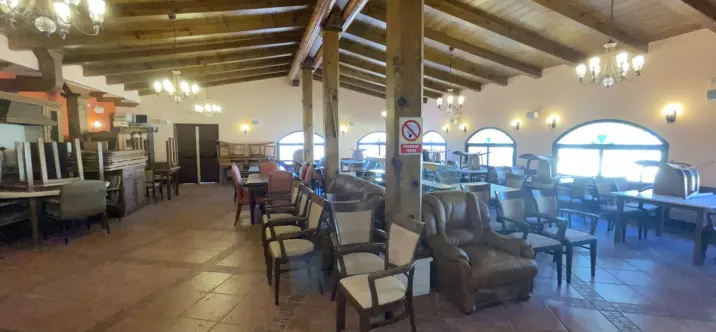 Sale of bar in El Paraiso 4