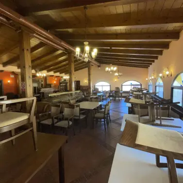 Sale of bar in El Paraiso