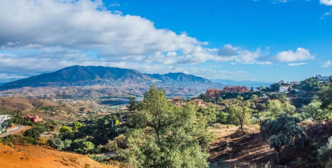 Продажа  отдельно стоящей виллы в Marbella East (район La Mairena) 8