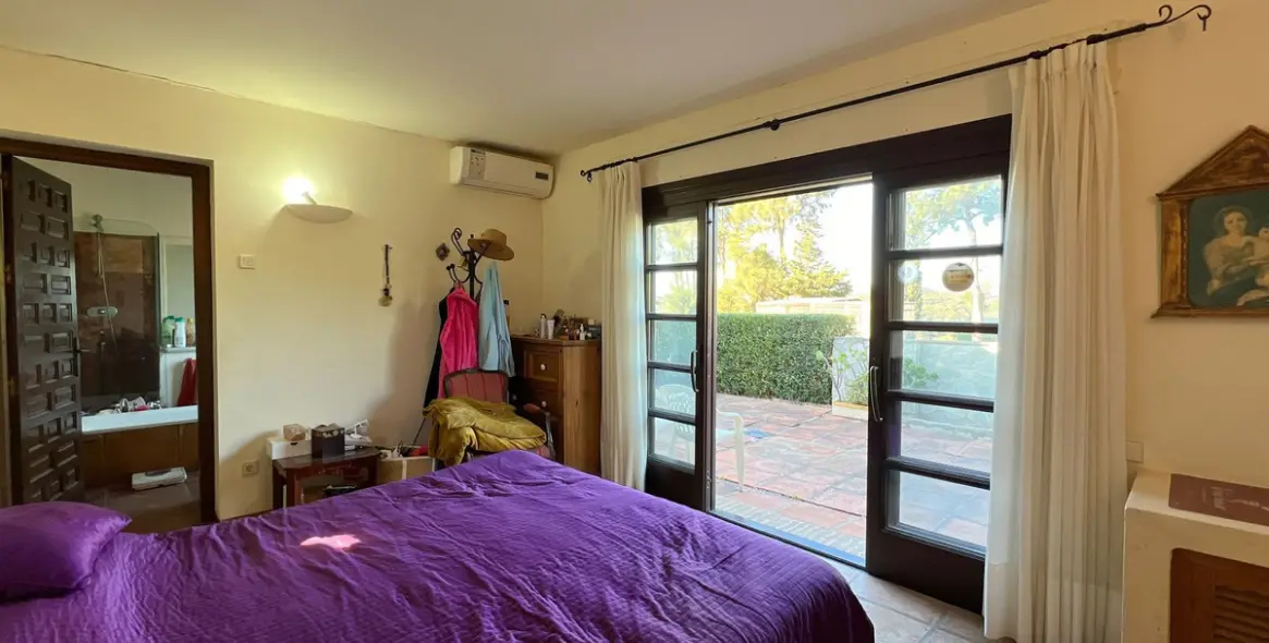 Продажа  отдельно стоящей виллы в Estepona 19