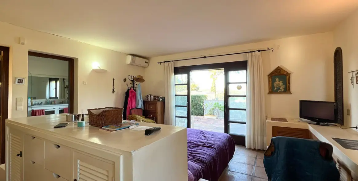 Продажа  отдельно стоящей виллы в Estepona 22