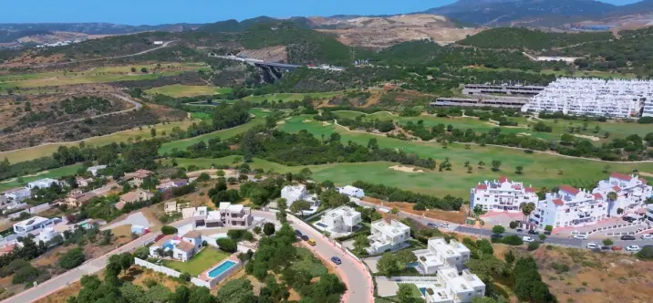 Venta de villa independiente en Estepona 4