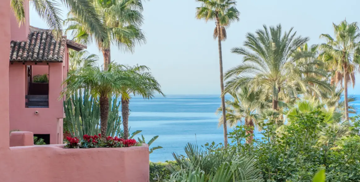 Продажа двухуровневого пентхауса в Estepona 6