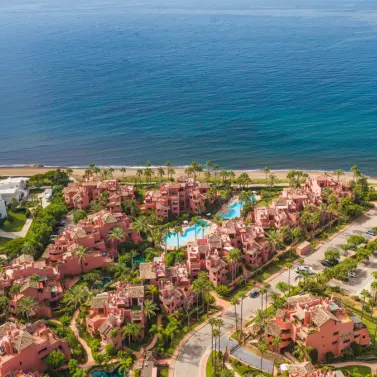 Venta de ático dúplex en Estepona