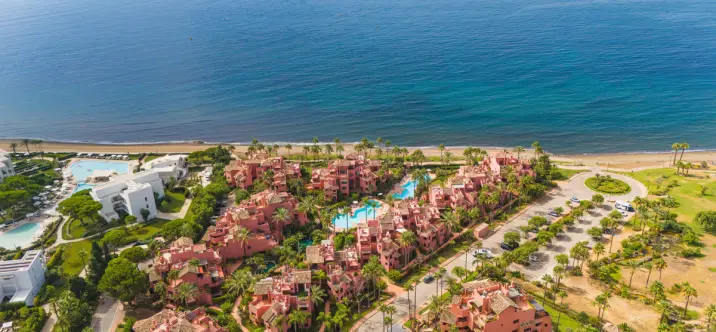 Venta de ático dúplex en Estepona 1