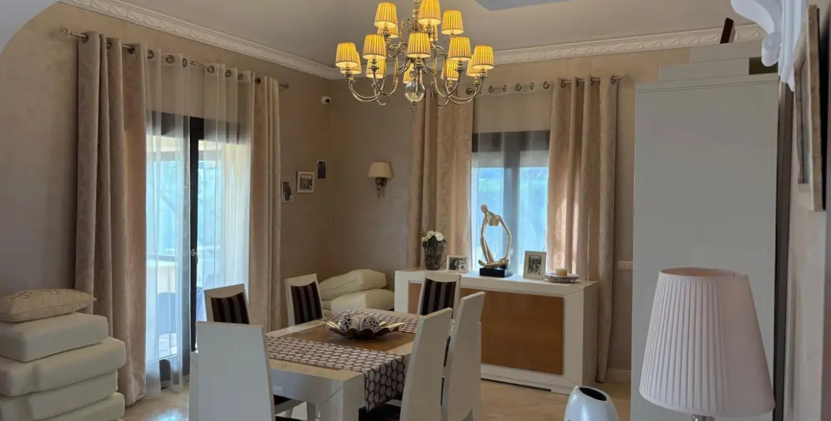 Продажа  отдельно стоящей виллы в Estepona (район El Paraiso) 5