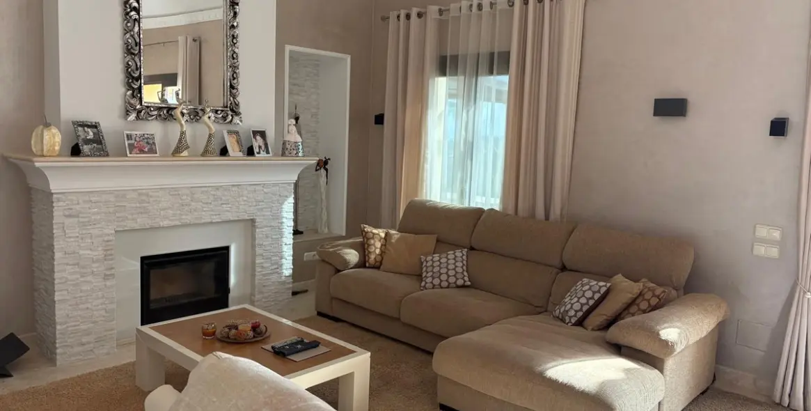 Продажа  отдельно стоящей виллы в Estepona (район El Paraiso) 6