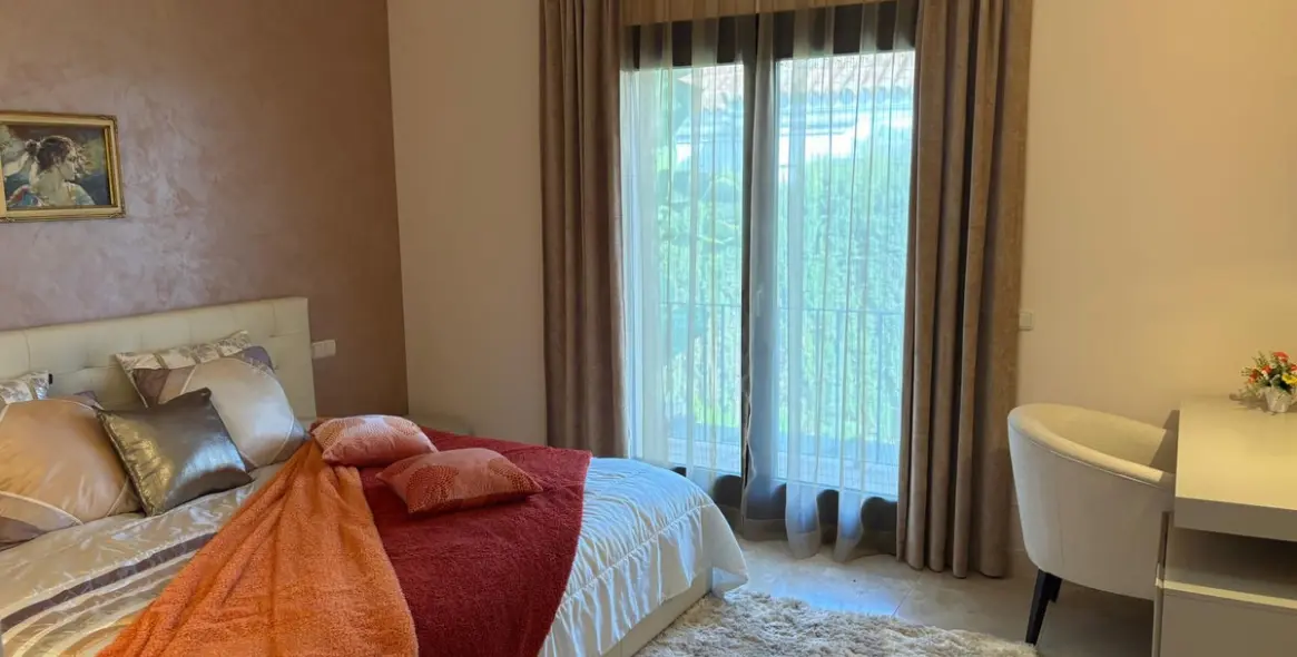 Продажа  отдельно стоящей виллы в Estepona (район El Paraiso) 11